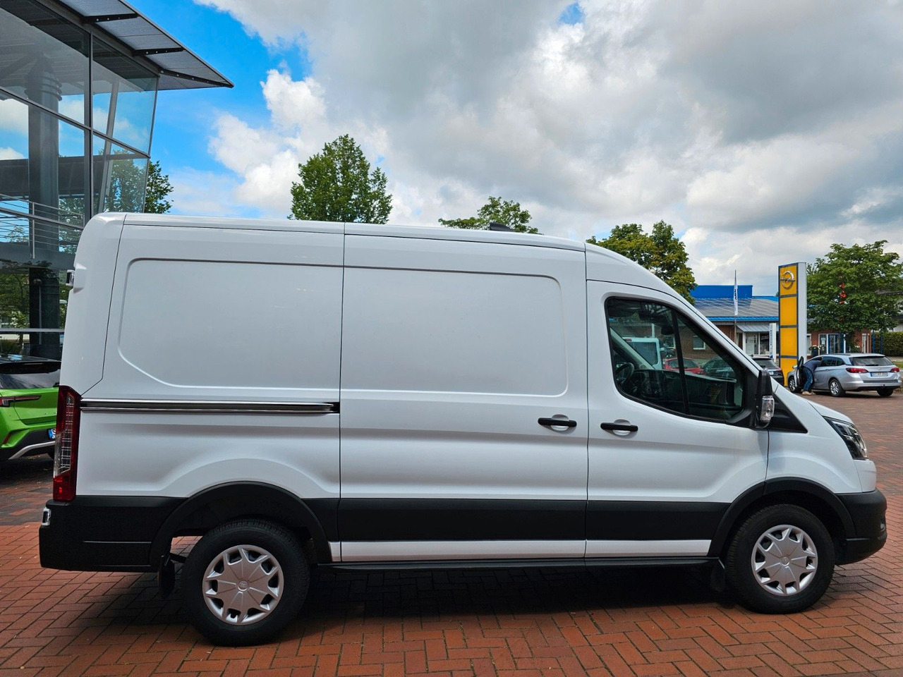 Ford Transit Kasten 350 L2H2 Trend Regalsystem Kamera - Цельнометаллический фургон: фото 5 Ford Transit Kasten 350 L2H2 Trend Regalsystem Kamera - Цельнометаллический фургон: фото 5