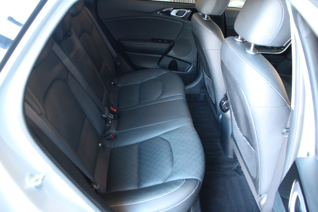 Универсал Kia XCeed Platinum Leder Memory Panorama LED ACC: фото 15 Универсал Kia XCeed Platinum Leder Memory Panorama LED ACC: фото 15