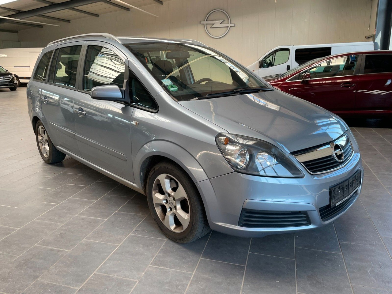 Opel Zafira B Edition - Пассажирский фургон: фото 1 Opel Zafira B Edition - Пассажирский фургон: фото 1
