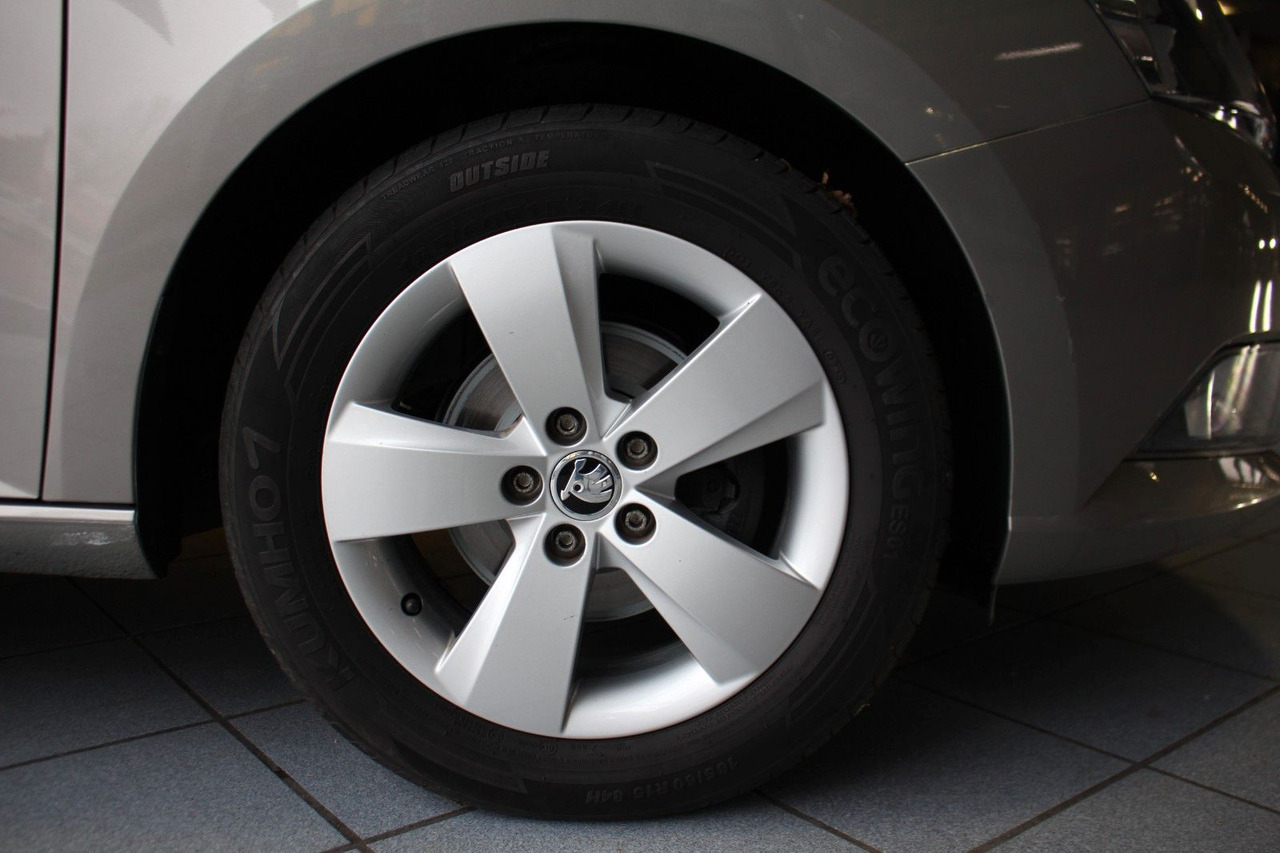 Хэтчбек Skoda Fabia Ambition Klima Tempomat Bluetooth: фото 16