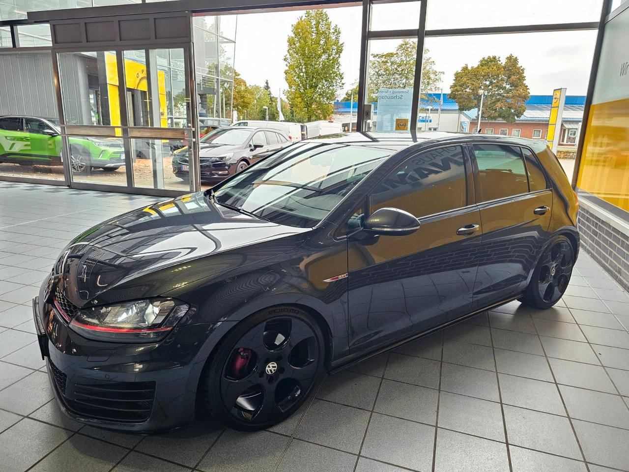 Volkswagen Golf VII Lim. GTI BMT SHZ BiXenon - Седан: фото 3 Volkswagen Golf VII Lim. GTI BMT SHZ BiXenon - Седан: фото 3