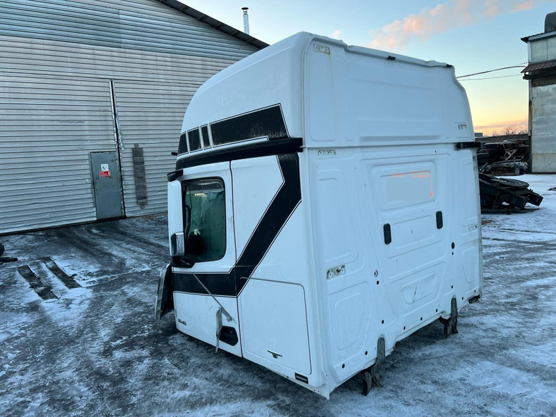 Mercedes-Benz Actros MP4 - Кабина и интерьер: фото 4 Mercedes-Benz Actros MP4 - Кабина и интерьер: фото 4