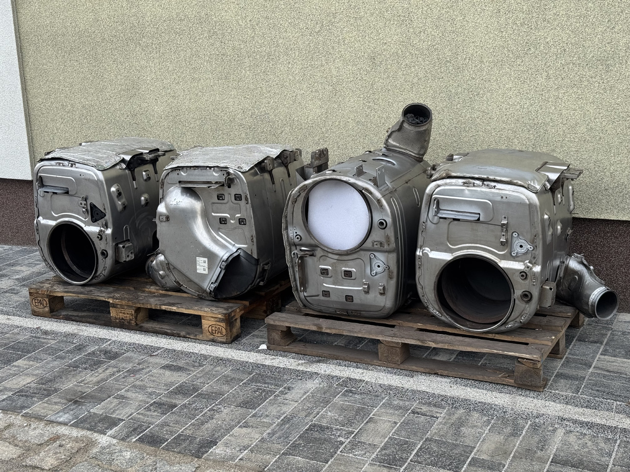 DAF XF 106 XG CF Efficient catalytic converters - Глушитель/ Выхлопная система для Грузовиков: фото 3 DAF XF 106 XG CF Efficient catalytic converters - Глушитель/ Выхлопная система для Грузовиков: фото 3