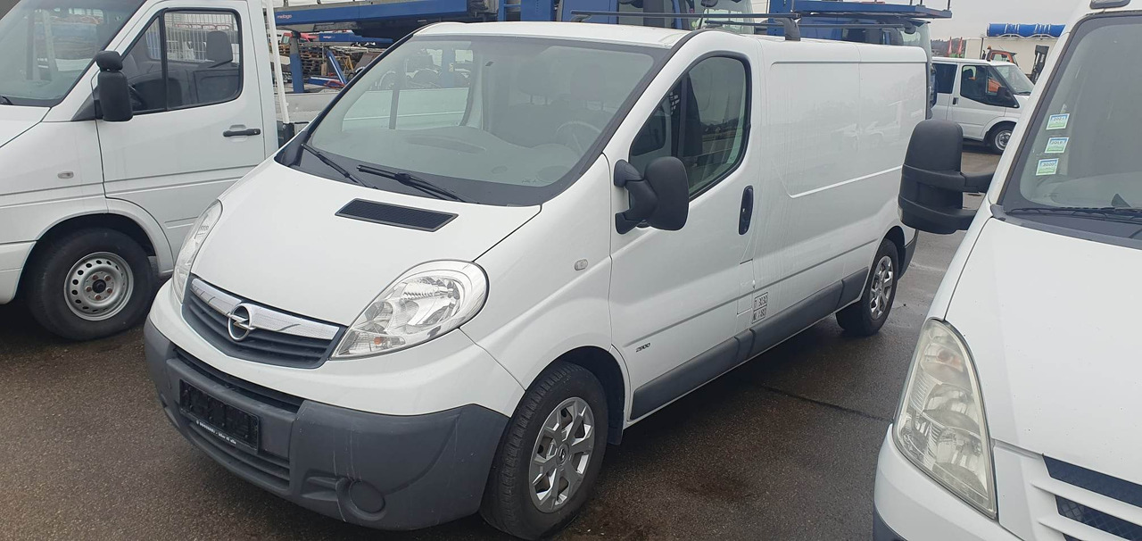 Opel Vivaro - Легковой фургон: фото 1 Opel Vivaro - Легковой фургон: фото 1