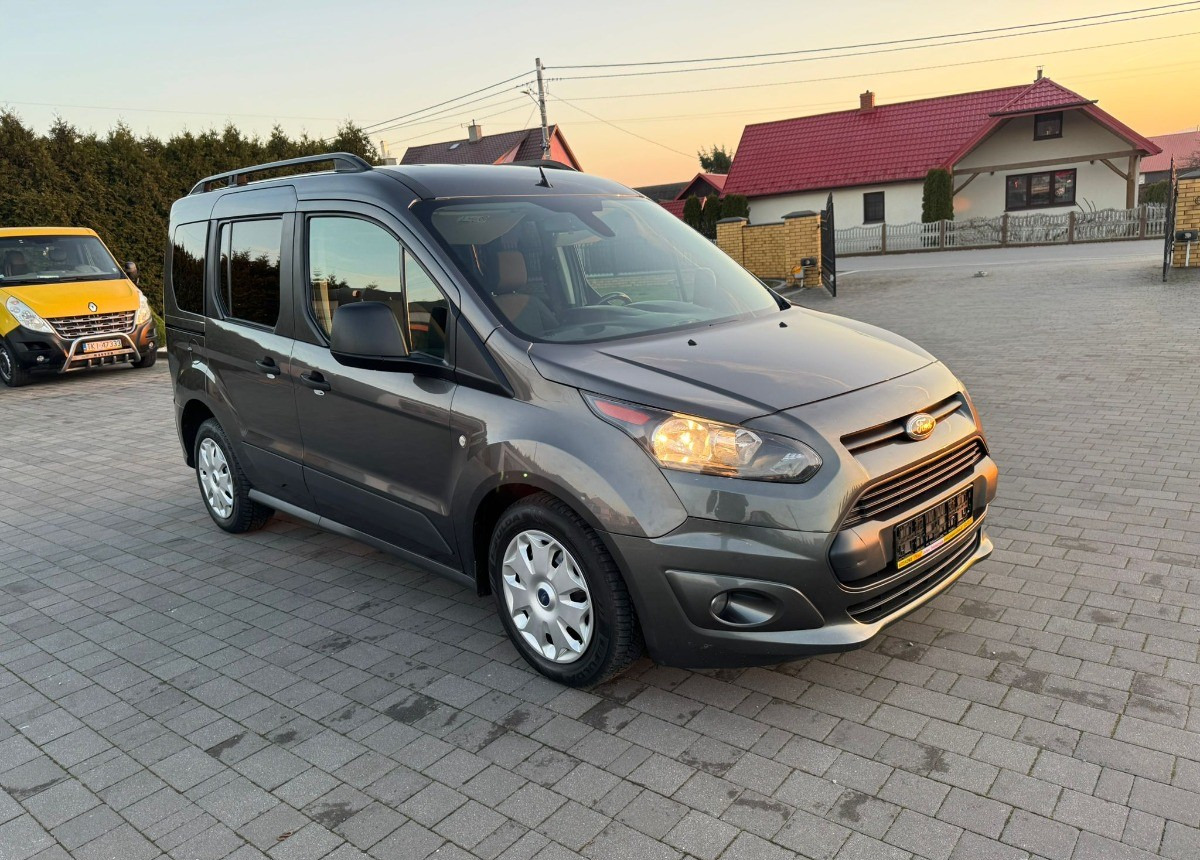 Ford Tourneo Connect Bogato doposażony I Lakier 100 Bezwypadkowy - Микроавтобус, Пассажирский фургон: фото 4 Ford Tourneo Connect Bogato doposażony I Lakier 100 Bezwypadkowy - Микроавтобус, Пассажирский фургон: фото 4