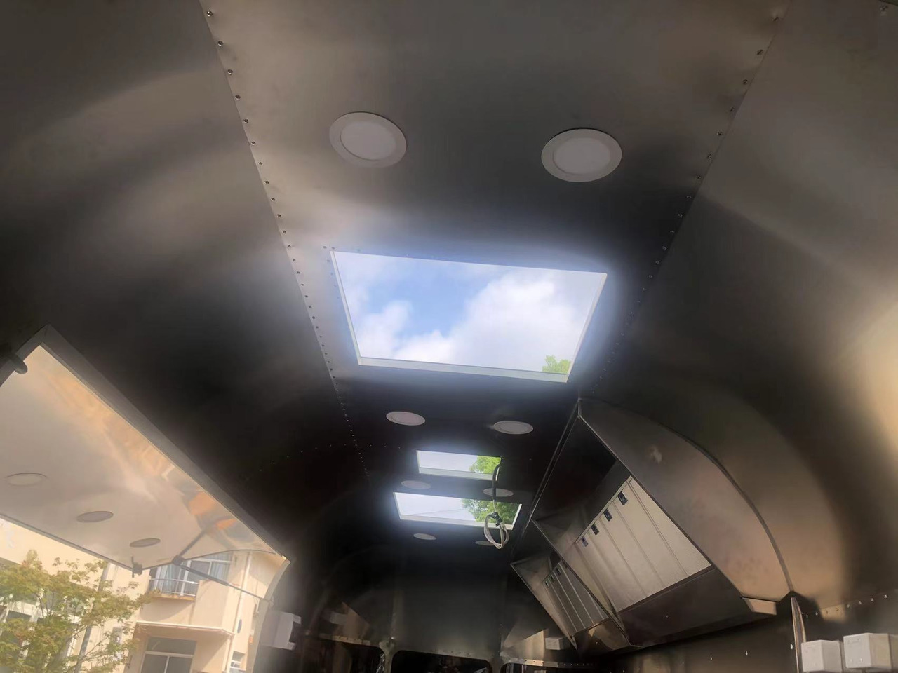 Deli Star Trailer American 6000 - EU Standards - Торговый прицеп: фото 4 Deli Star Trailer American 6000 - EU Standards - Торговый прицеп: фото 4