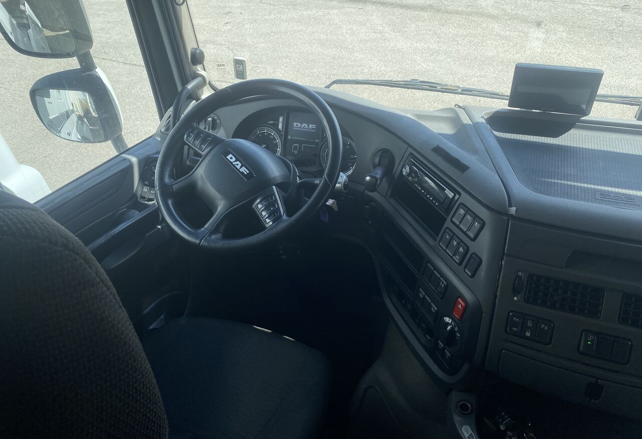 DAF - Тягач: фото 4 DAF - Тягач: фото 4