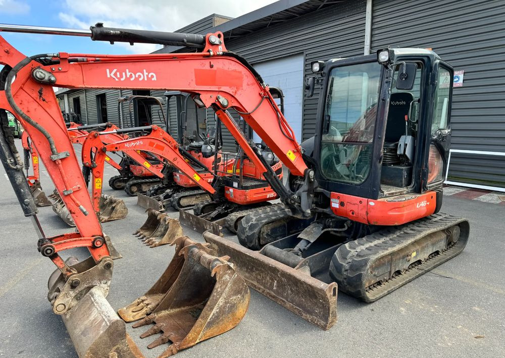 Kubota U48-4 - Гусеничный экскаватор: фото 1 Kubota U48-4 - Гусеничный экскаватор: фото 1