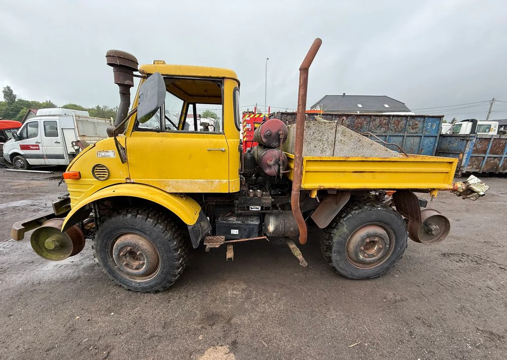 Mercedes-Benz UNIMOG 406B - Грузовик бортовой/ Платформа: фото 2 Mercedes-Benz UNIMOG 406B - Грузовик бортовой/ Платформа: фото 2