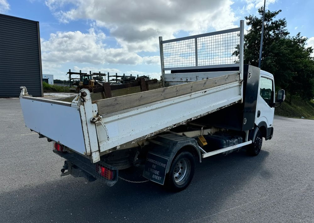 Nissan NT400 - Самосвал: фото 4 Nissan NT400 - Самосвал: фото 4