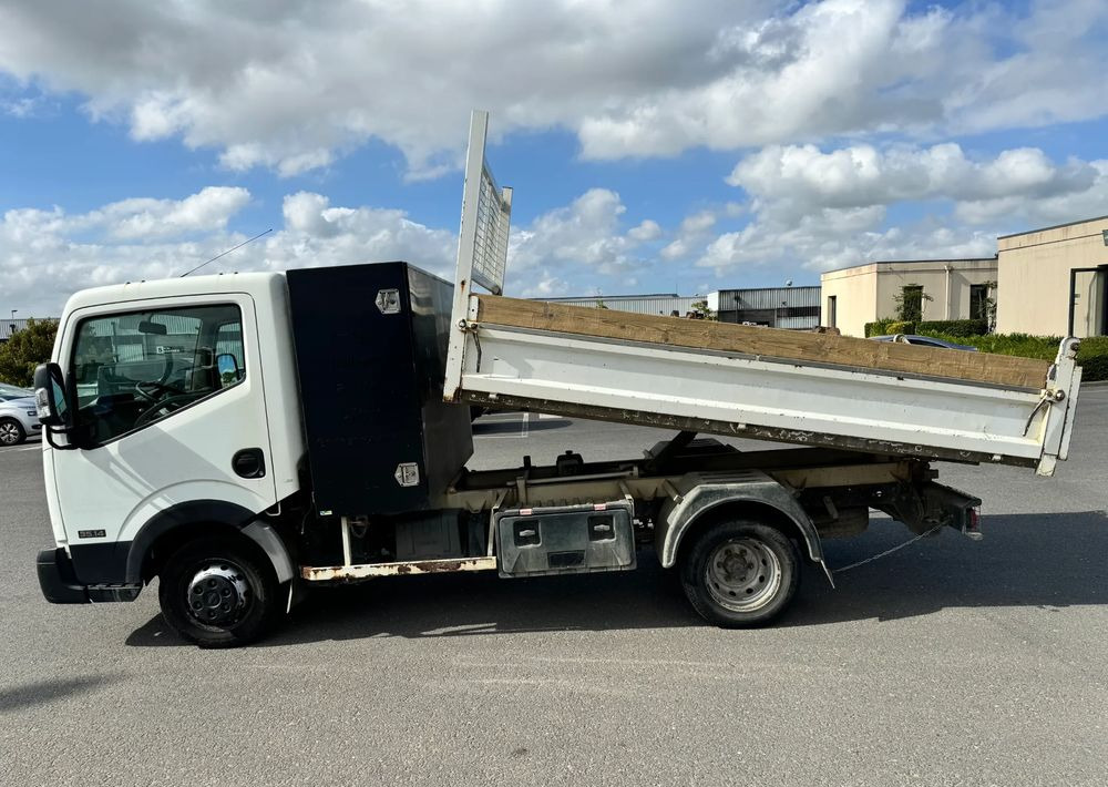 Nissan NT400 - Самосвал: фото 2 Nissan NT400 - Самосвал: фото 2