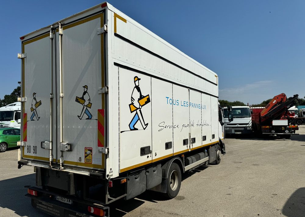 Renault D12 - Грузовик бортовой/ Платформа: фото 4 Renault D12 - Грузовик бортовой/ Платформа: фото 4