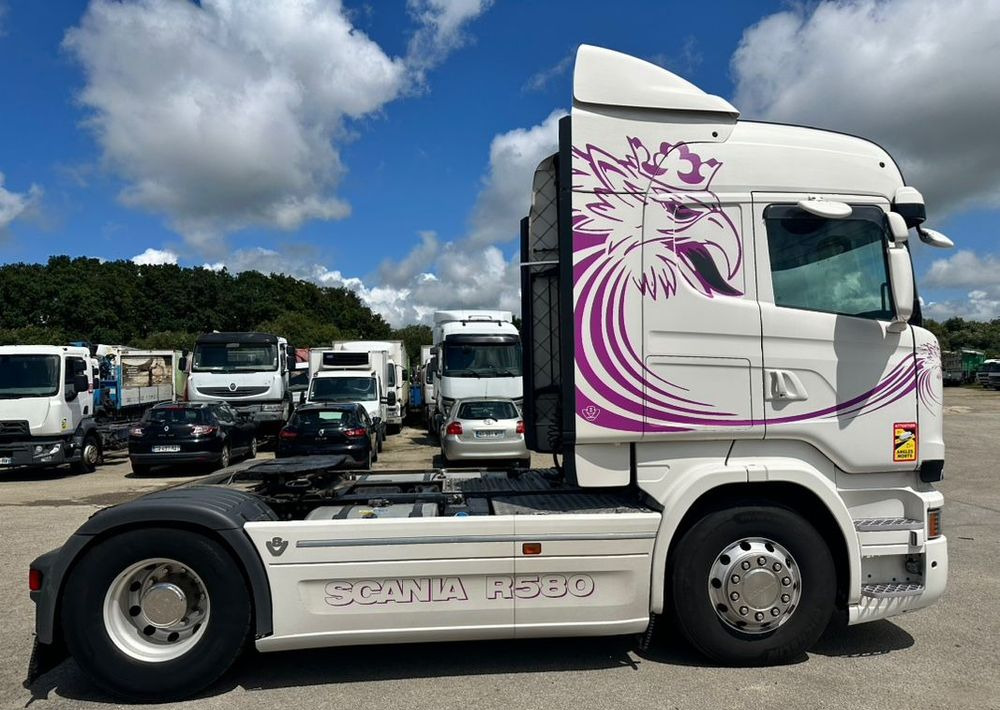 Тягач Scania R580: фото 6