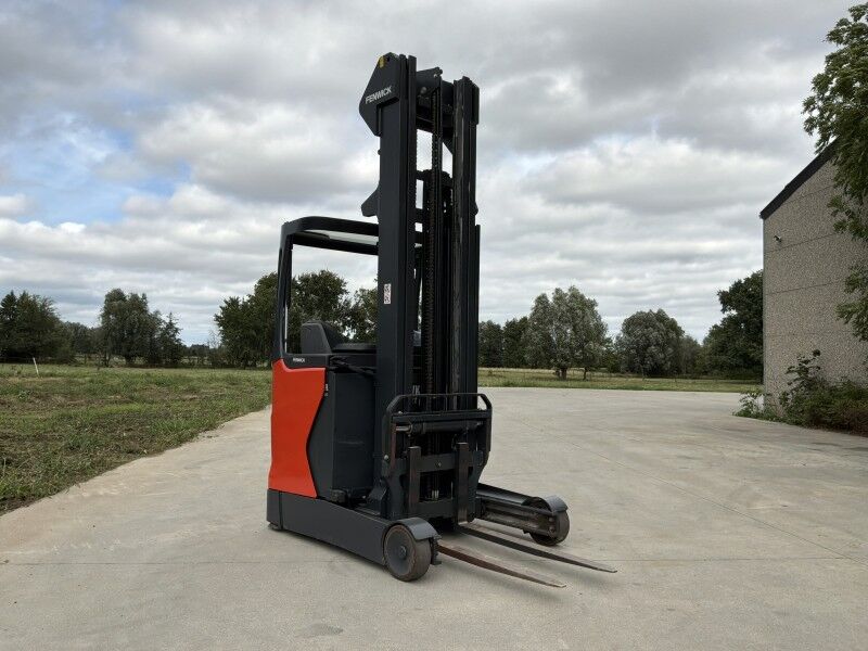 Linde R14 - Электропогрузчик: фото 3 Linde R14 - Электропогрузчик: фото 3