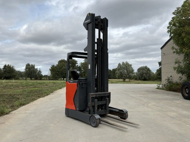 Linde R14 - Электропогрузчик: фото 3 Linde R14 - Электропогрузчик: фото 3