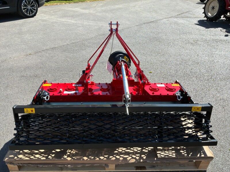 R2 Rinaldi MTZ150 - Сеноворошилка: фото 2 R2 Rinaldi MTZ150 - Сеноворошилка: фото 2
