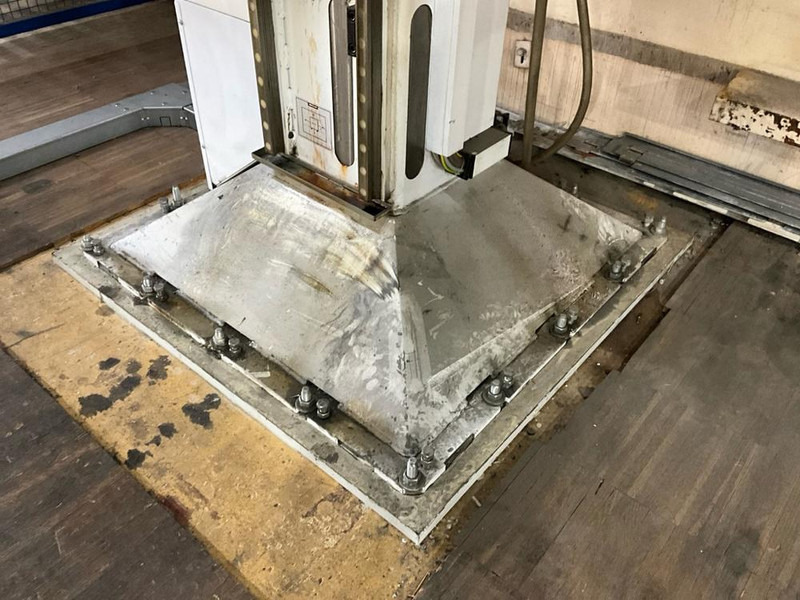 Trumpf Liftmaster - Металлообрабатывающий станок: фото 5 Trumpf Liftmaster - Металлообрабатывающий станок: фото 5