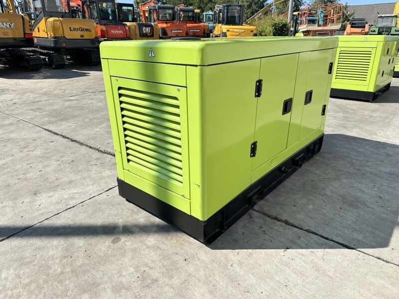Compal power VG-R30 - Электрогенератор: фото 5 Compal power VG-R30 - Электрогенератор: фото 5