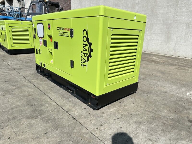 Compal power VG-R30 - Электрогенератор: фото 3 Compal power VG-R30 - Электрогенератор: фото 3