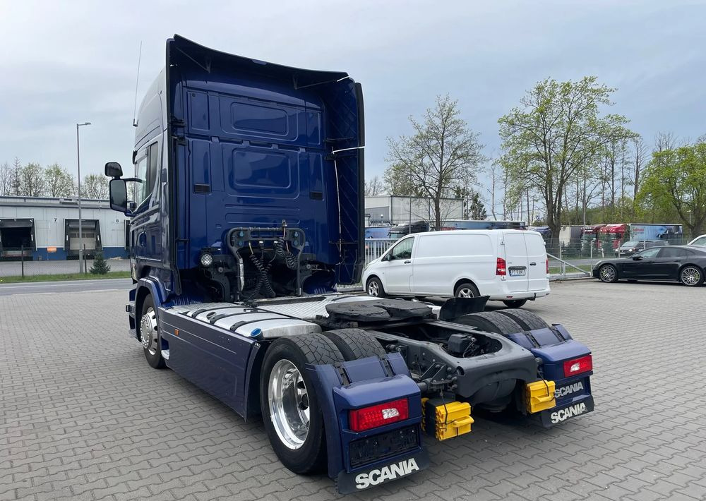 Scania R450 Topline King/ Mega/ LowDeck/ Zbiorniki 1400 l - Тягач: фото 4 Scania R450 Topline King/ Mega/ LowDeck/ Zbiorniki 1400 l - Тягач: фото 4