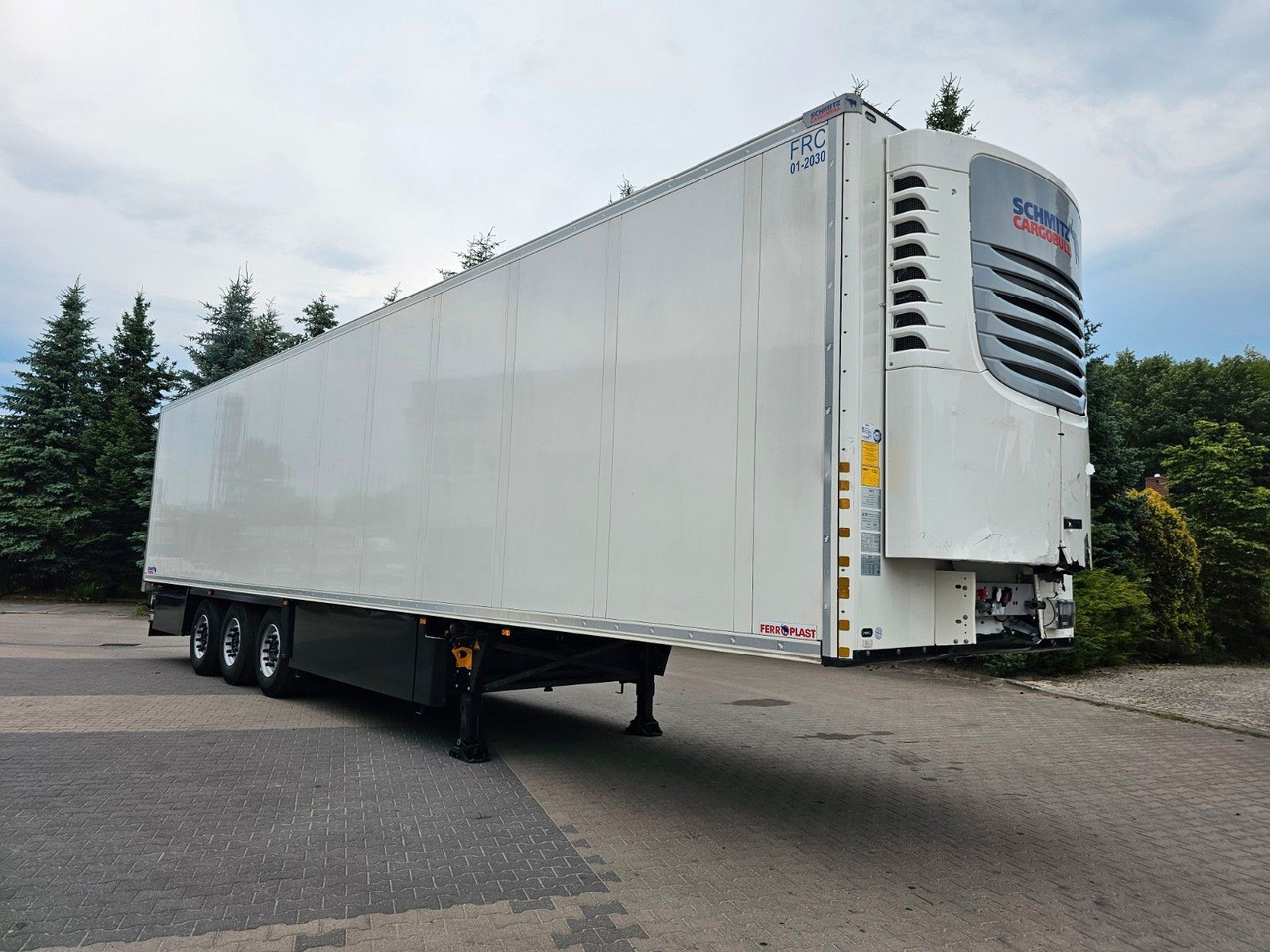 Schmitz Cargobull SKO24/L FP COOL V7 DOPPELSTOCK / Leicht unfall - Полуприцеп-рефрижератор: фото 1 Schmitz Cargobull SKO24/L FP COOL V7 DOPPELSTOCK / Leicht unfall - Полуприцеп-рефрижератор: фото 1