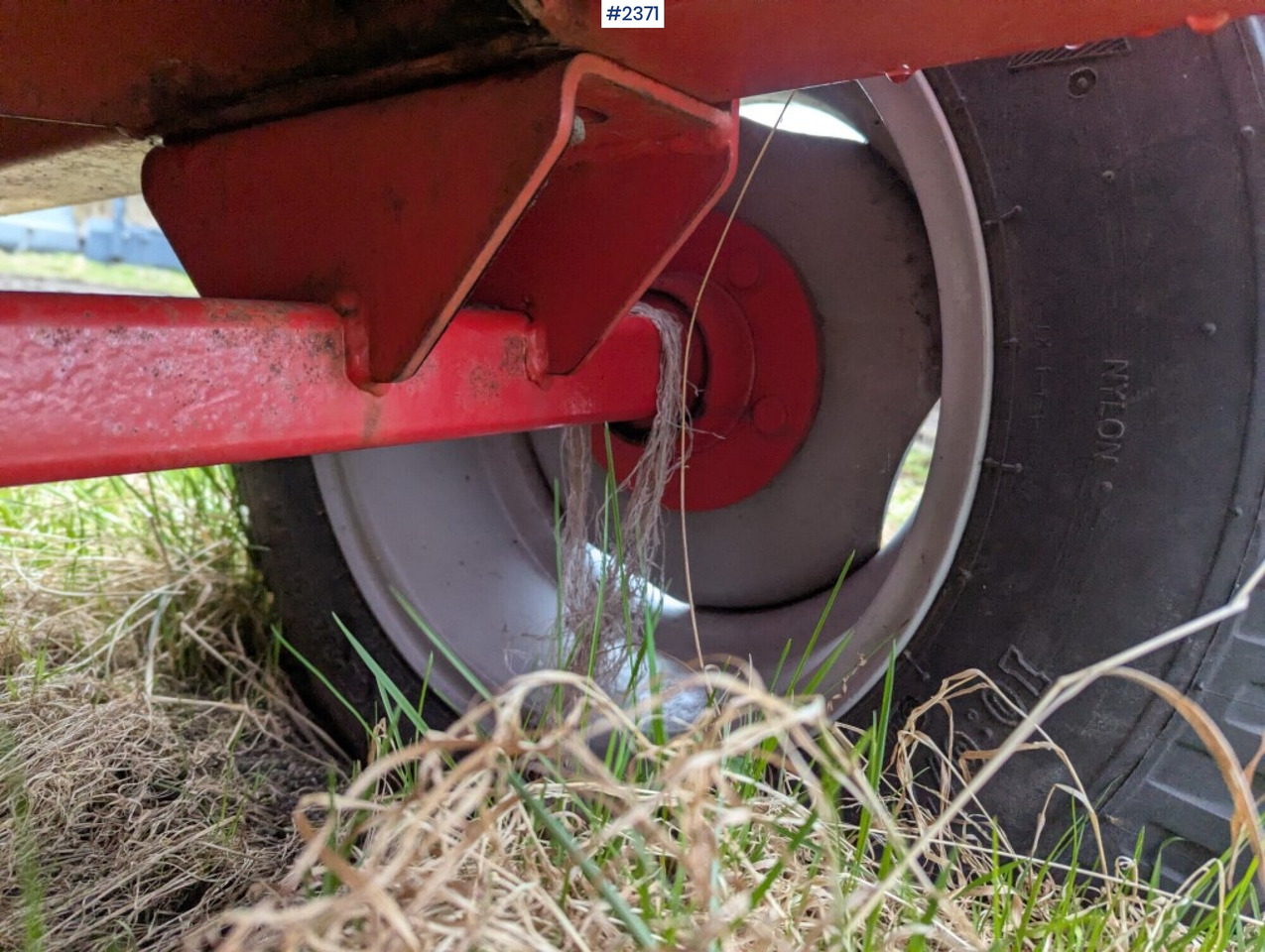 Техника для сенозаготовки Bale cutter / Feed shredder Kverneland Taarup 853: фото 13