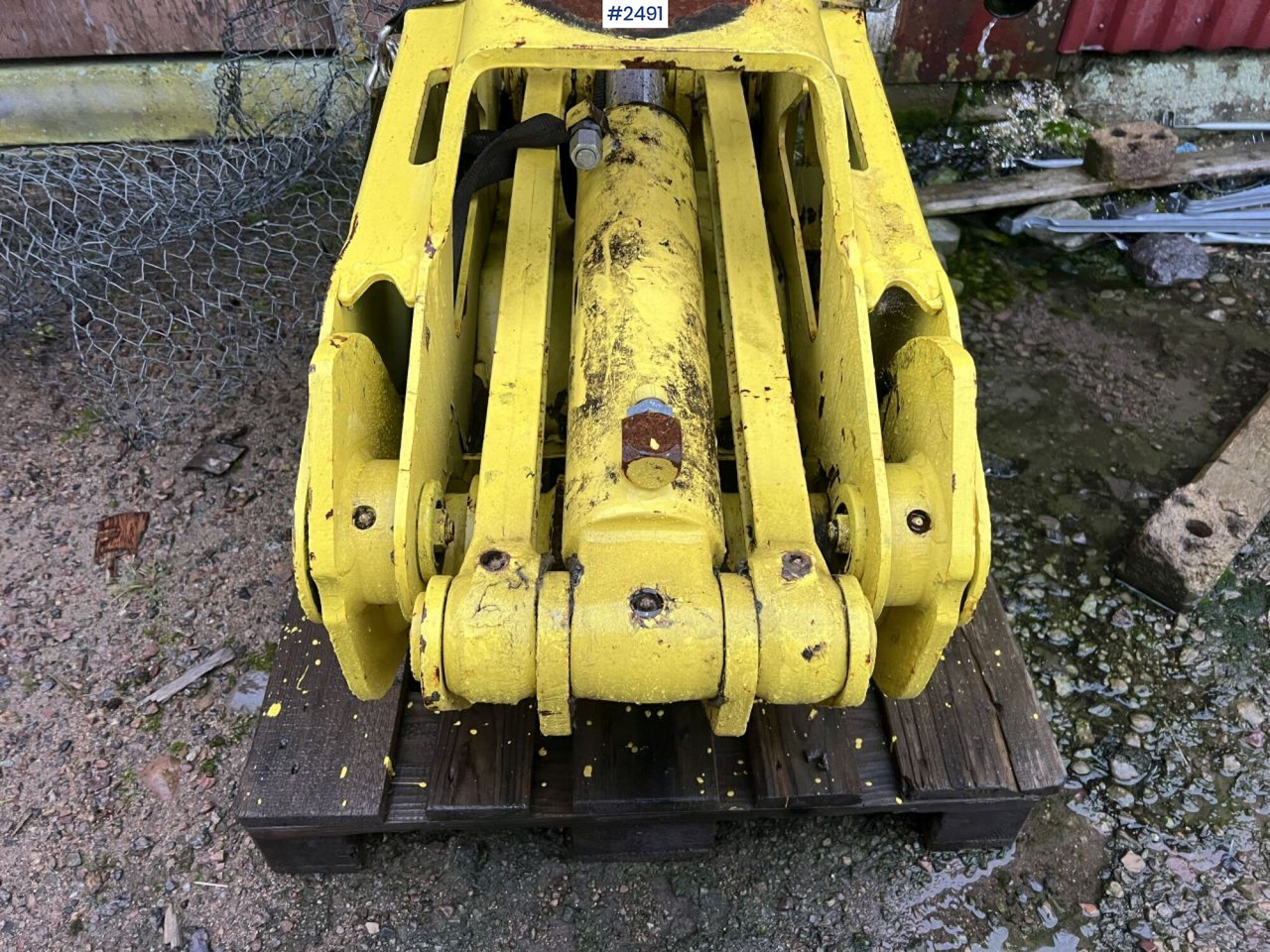 John Deere Logging Grapple SG 042 - Лесозаготовительная техника: фото 4 John Deere Logging Grapple SG 042 - Лесозаготовительная техника: фото 4