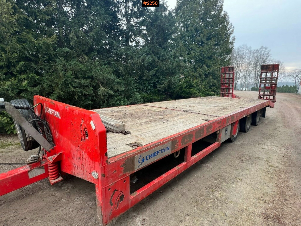 Machine trailer - Chieftain Trailers LTD - For tractor - Низкорамный прицеп: фото 4 Machine trailer - Chieftain Trailers LTD - For tractor - Низкорамный прицеп: фото 4