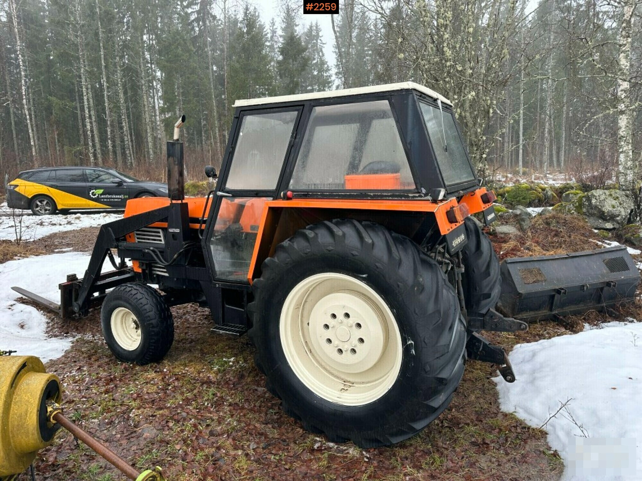 Tractor Ursus C385 Deluxe! with loader and implements - Трактор: фото 2 Tractor Ursus C385 Deluxe! with loader and implements - Трактор: фото 2