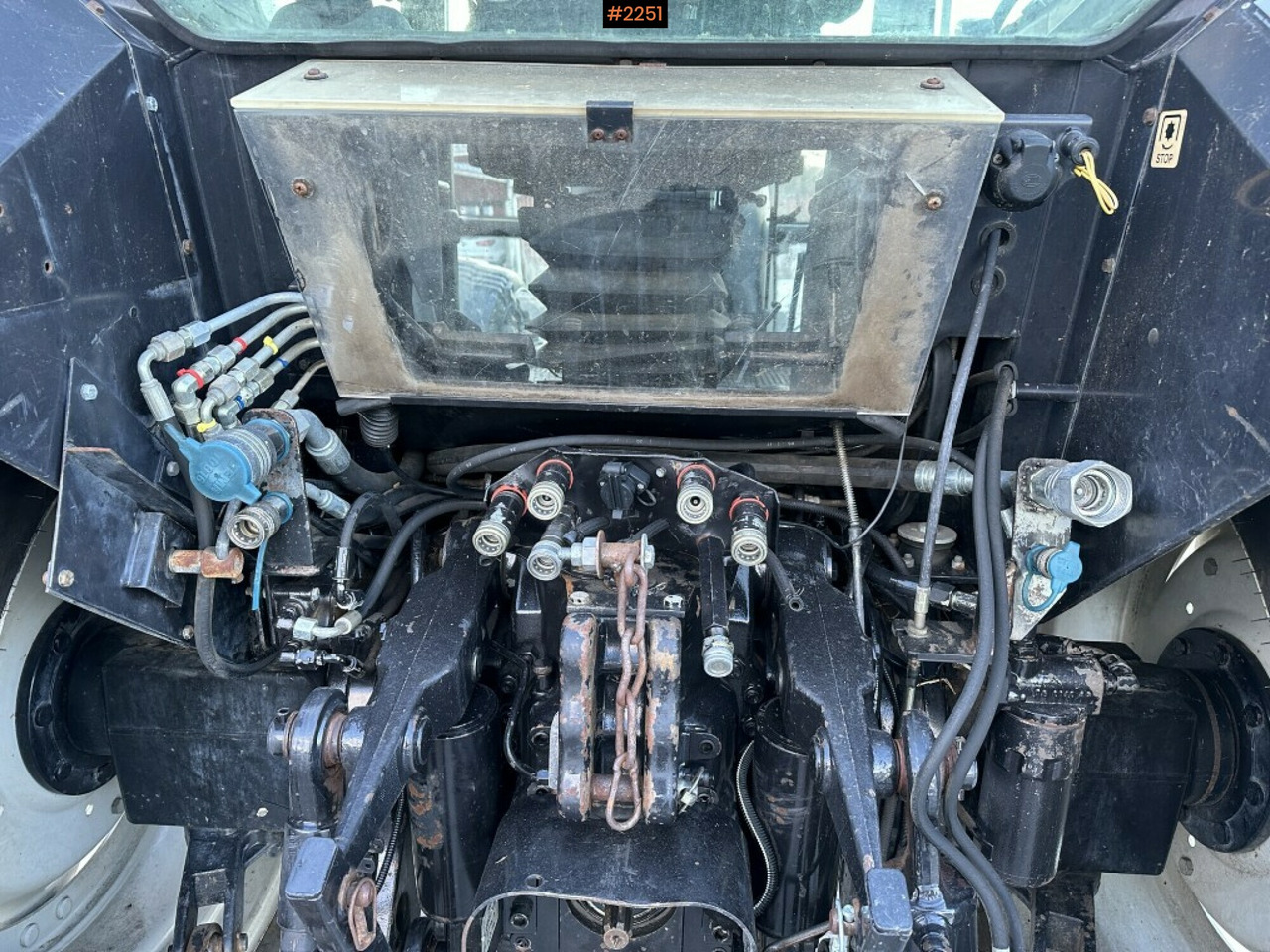 Трактор Valtra X110 waiststeering tractor with twintrac: фото 20