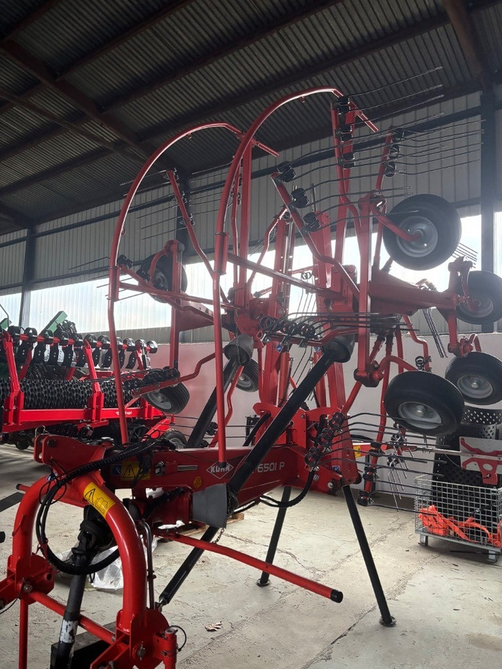 Kuhn GA6501 Schwader Kreiselschwader - Сеноворошилка: фото 1 Kuhn GA6501 Schwader Kreiselschwader - Сеноворошилка: фото 1