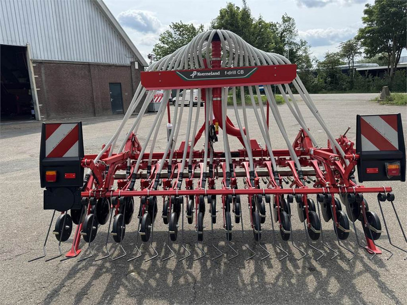 Kverneland CB 3000 - Посевная техника: фото 2 Kverneland CB 3000 - Посевная техника: фото 2