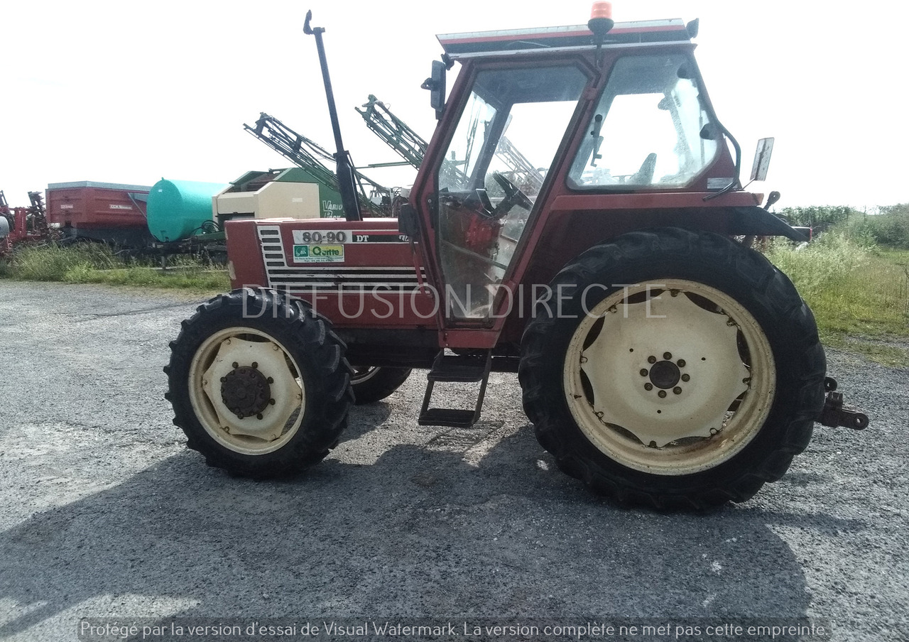 FIAT TRACTEUR AGRICOLE 80-90 DT - Трактор: фото 2 FIAT TRACTEUR AGRICOLE 80-90 DT - Трактор: фото 2