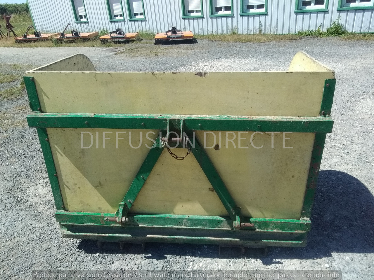 JOHN DEERE TRACTEUR 1120 - Трактор: фото 5 JOHN DEERE TRACTEUR 1120 - Трактор: фото 5