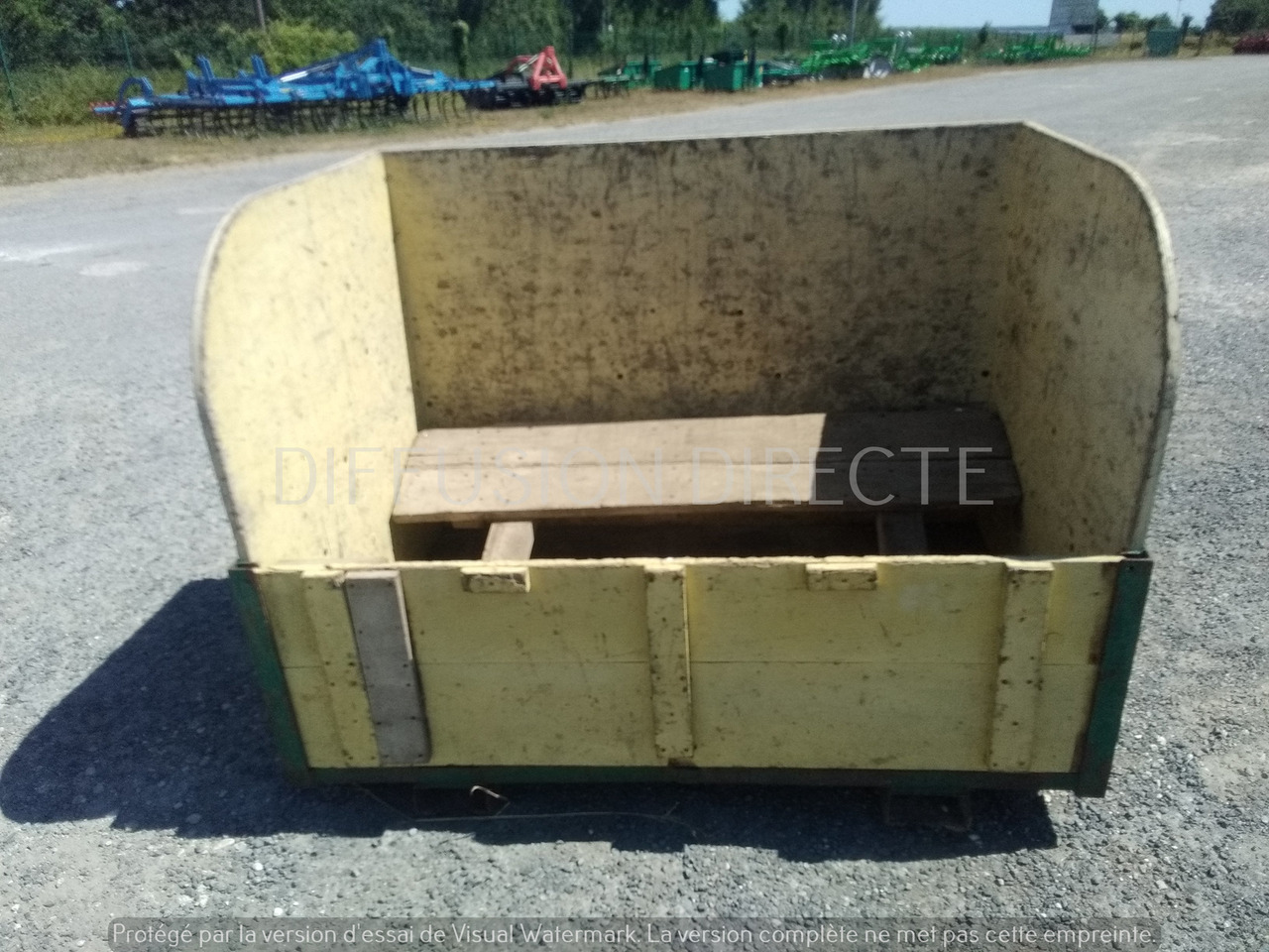 JOHN DEERE TRACTEUR 1120 - Трактор: фото 4 JOHN DEERE TRACTEUR 1120 - Трактор: фото 4
