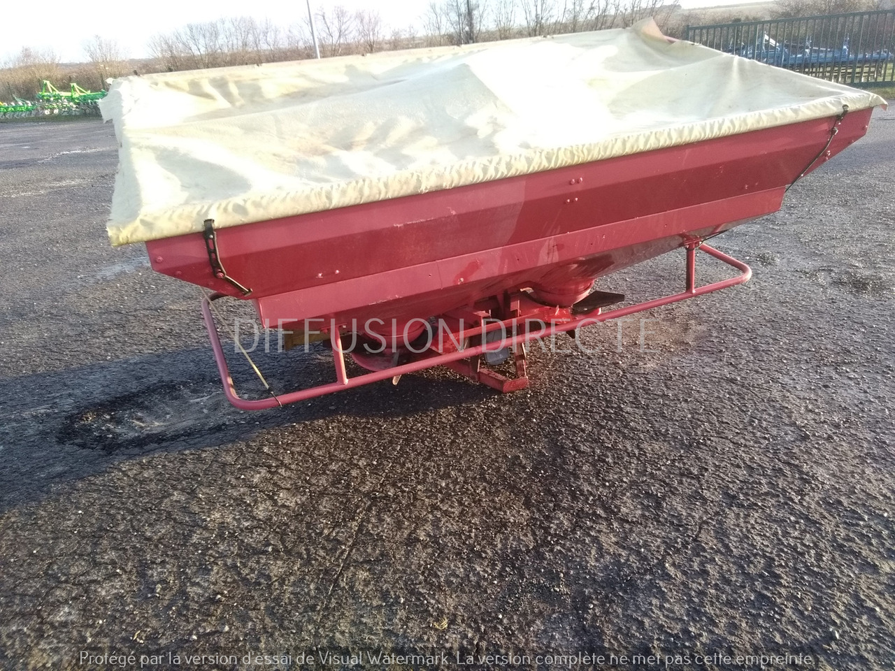 LELY DISTRIBUTEUR D'ENGRAIS CENTERMATIC PESEE - Разбрасыватель удобрений: фото 4 LELY DISTRIBUTEUR D'ENGRAIS CENTERMATIC PESEE - Разбрасыватель удобрений: фото 4