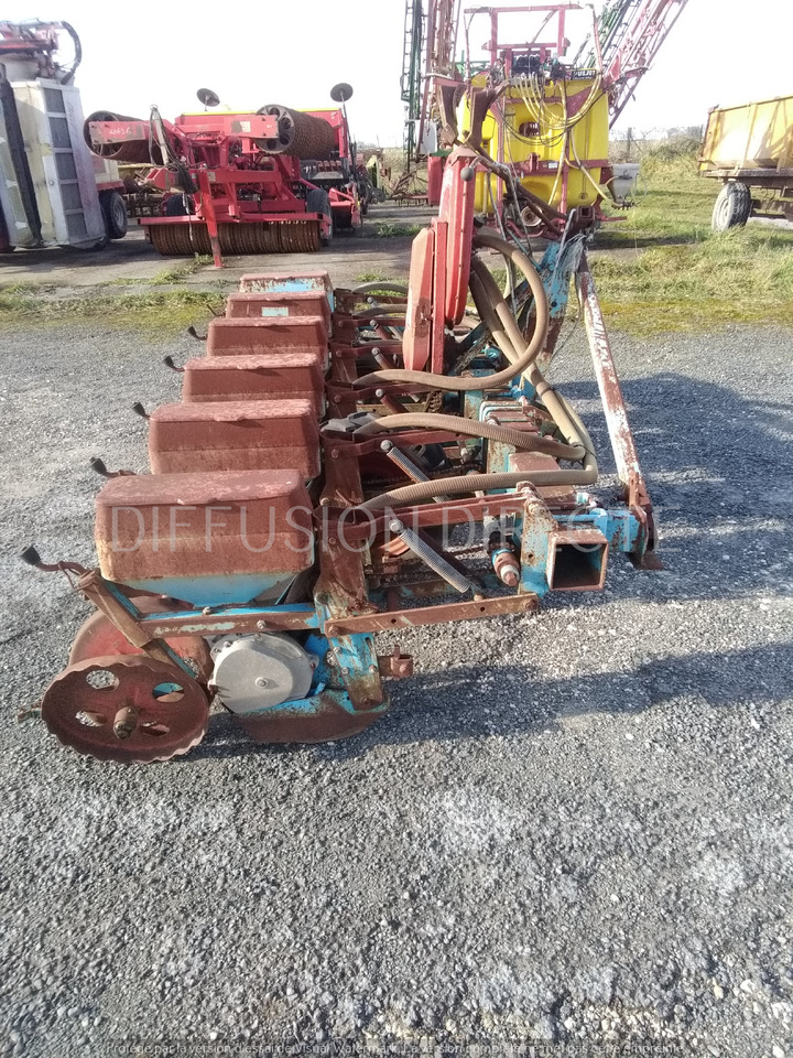 RIBOULEAU-MONOSEM SEMOIR MONOGRAINE PNU - Сеялка точного высева: фото 3 RIBOULEAU-MONOSEM SEMOIR MONOGRAINE PNU - Сеялка точного высева: фото 3