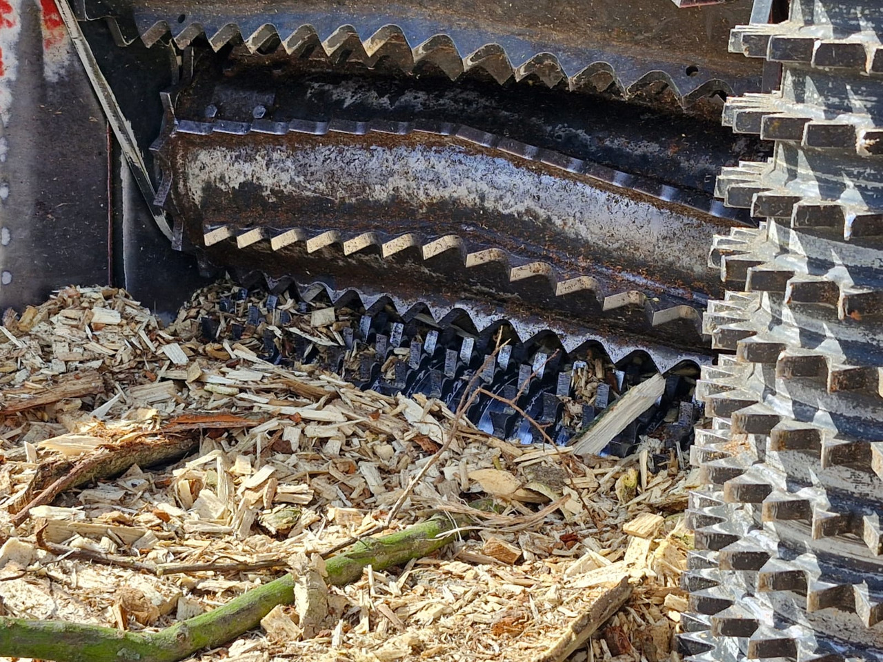 UFKES Greentec 962 - Измельчитель древесины: фото 4 UFKES Greentec 962 - Измельчитель древесины: фото 4