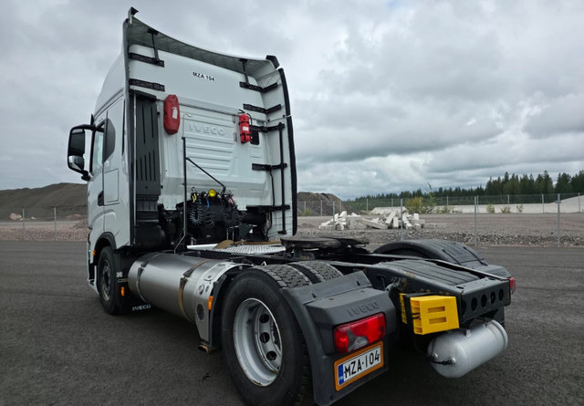 IvecoS-Way 460 4x2 LNG / LBG - Тягач: фото 3 IvecoS-Way 460 4x2 LNG / LBG - Тягач: фото 3
