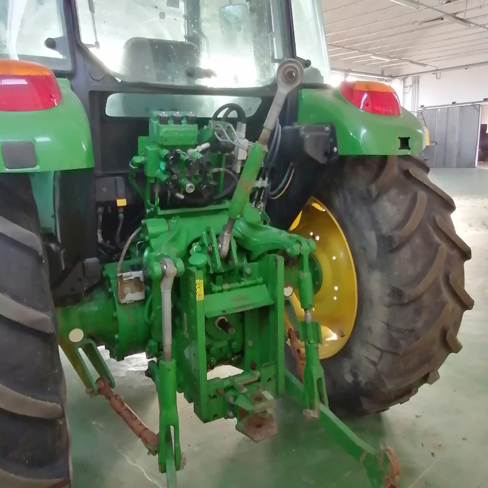 JOHN DEERE 5070 M - Трактор: фото 2 JOHN DEERE 5070 M - Трактор: фото 2