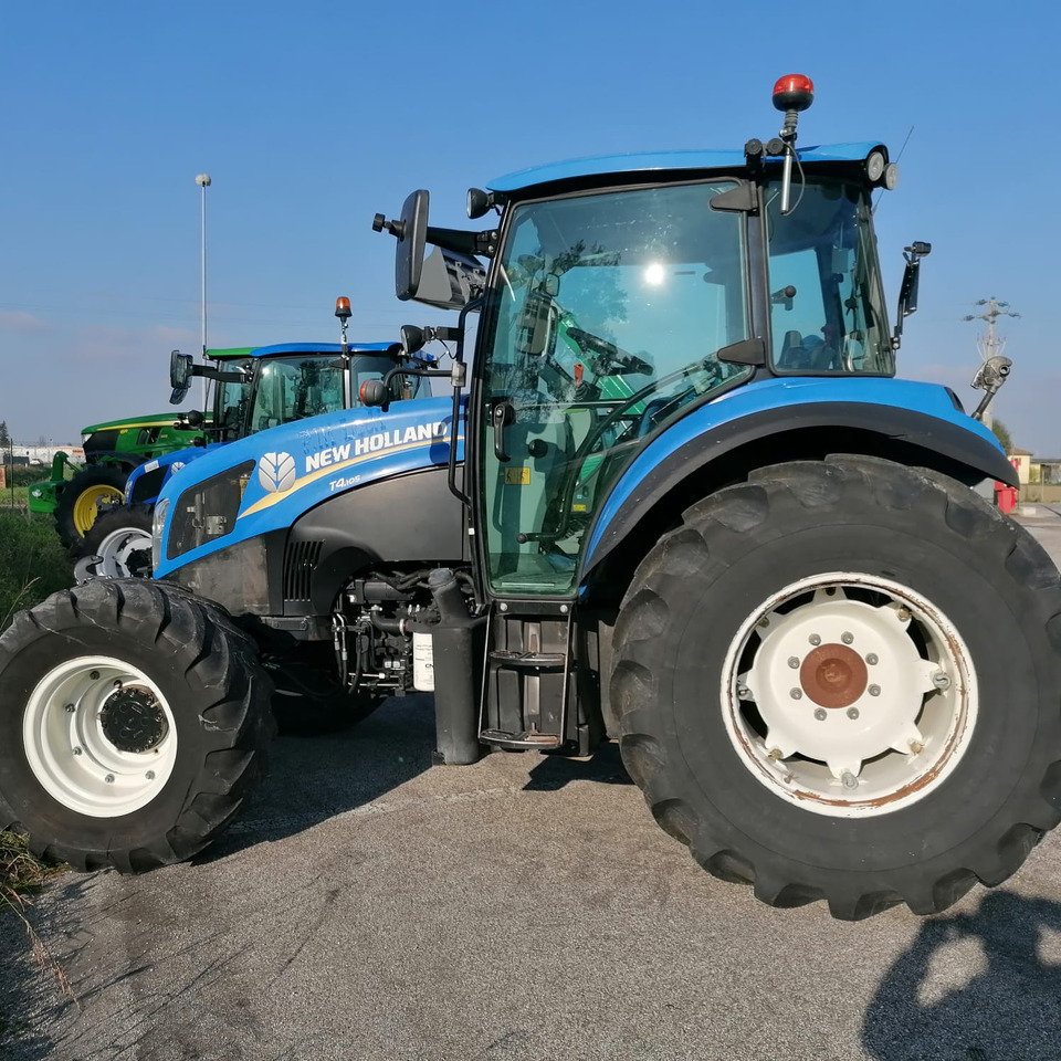 NEW HOLLAND T4.105 - Трактор: фото 2 NEW HOLLAND T4.105 - Трактор: фото 2