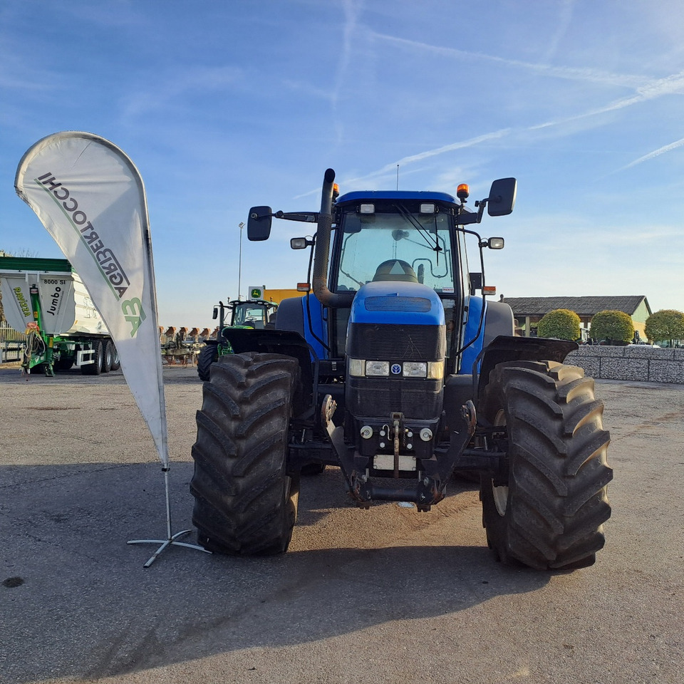 NEW HOLLAND TM 190 - Трактор: фото 2 NEW HOLLAND TM 190 - Трактор: фото 2