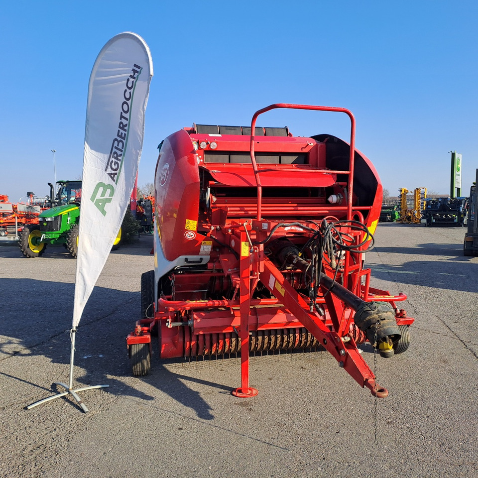 ROTOPRESSA LELY WELGER RP 445 - Пресс-подборщик рулонный: фото 3 ROTOPRESSA LELY WELGER RP 445 - Пресс-подборщик рулонный: фото 3