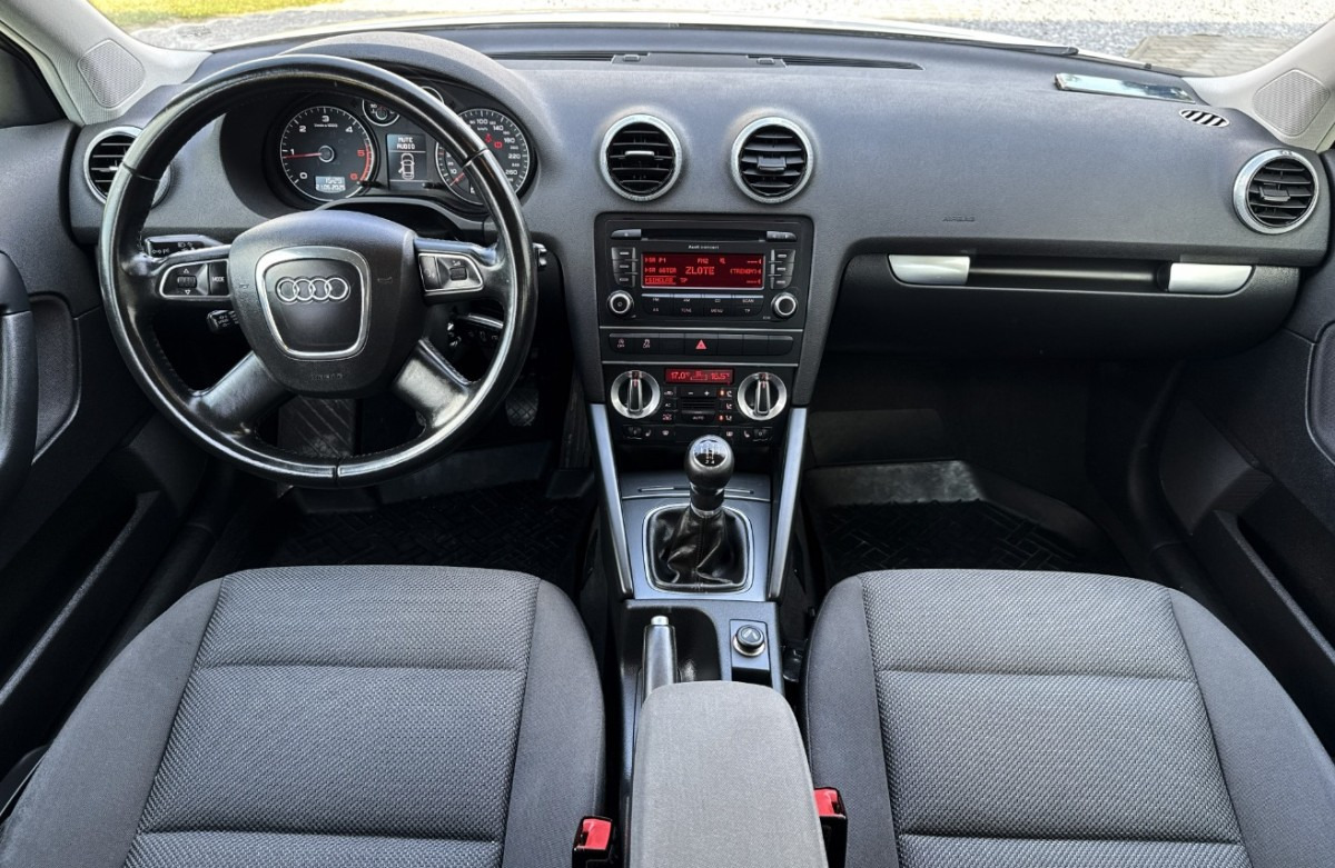 Audi A3 1.6 TDI 105KM Bezwypadkowy potwierdzony przebieg AUTO BARDZO ZADBANE - Легковой автомобиль: фото 5 Audi A3 1.6 TDI 105KM Bezwypadkowy potwierdzony przebieg AUTO BARDZO ZADBANE - Легковой автомобиль: фото 5