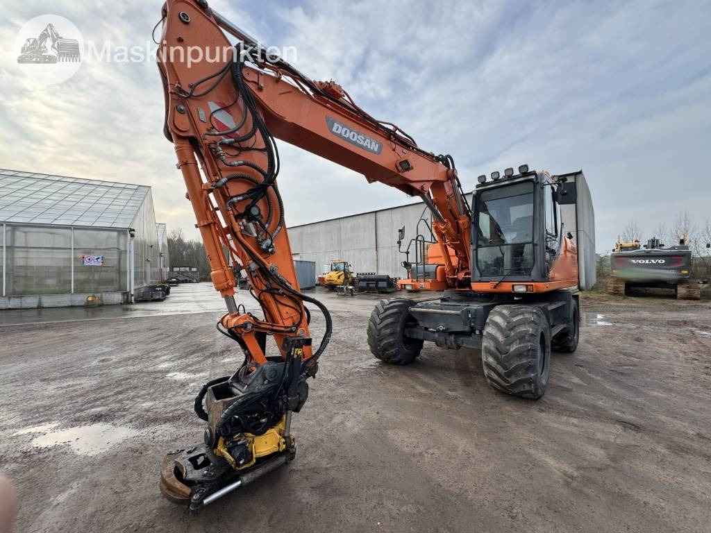 Atlas 160 W - Колёсный экскаватор: фото 1 Atlas 160 W - Колёсный экскаватор: фото 1