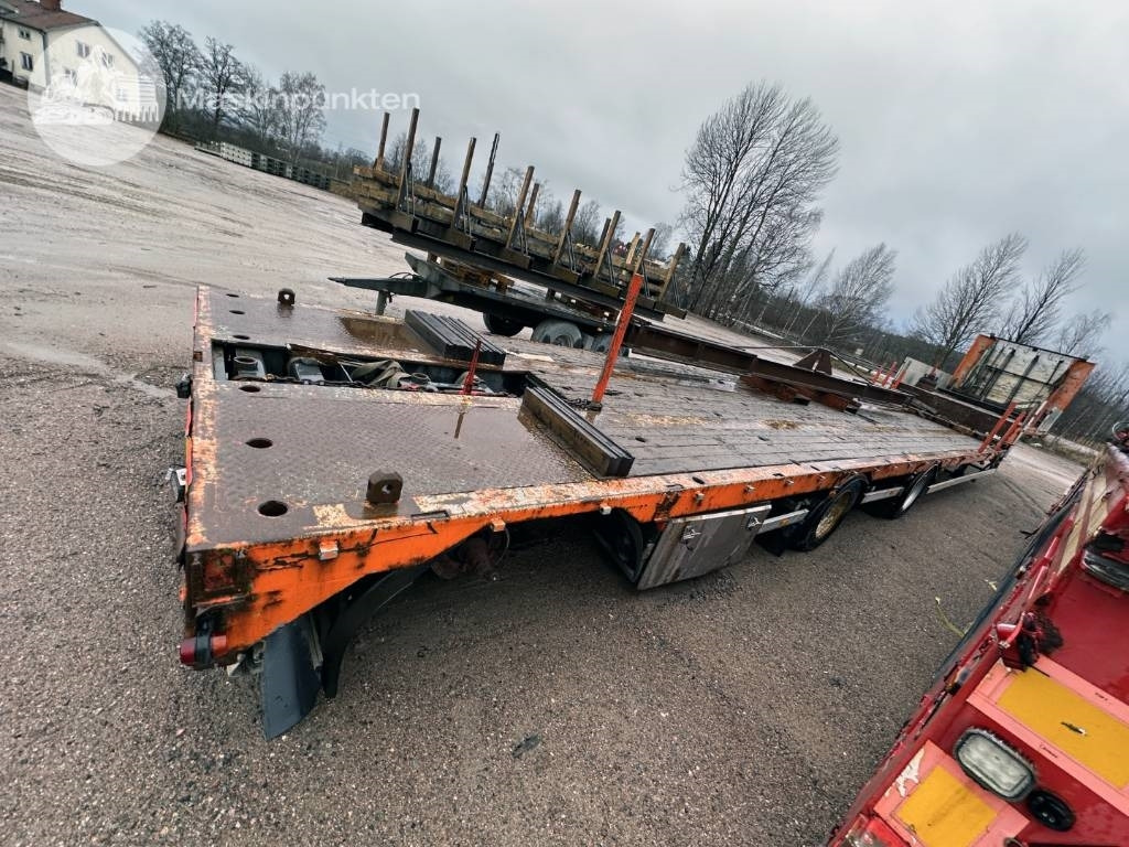 Briab Jumbotrailer - Низкорамный полуприцеп: фото 5 Briab Jumbotrailer - Низкорамный полуприцеп: фото 5