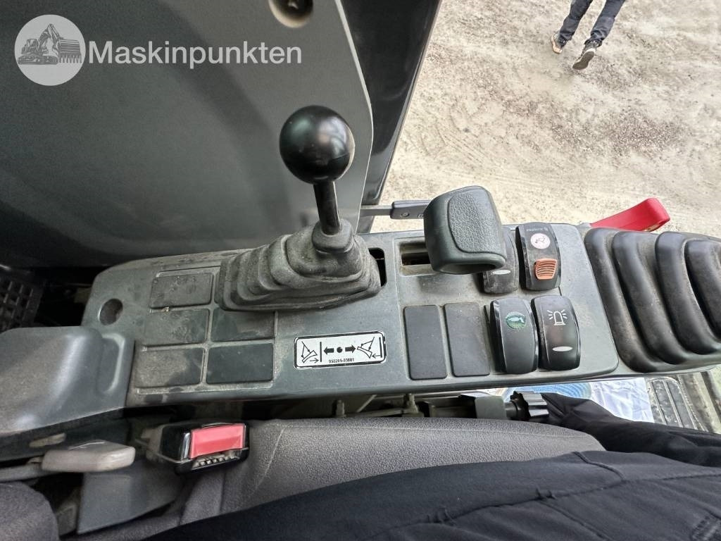 Гусеничный экскаватор Doosan DX 140 LCR-5: фото 20