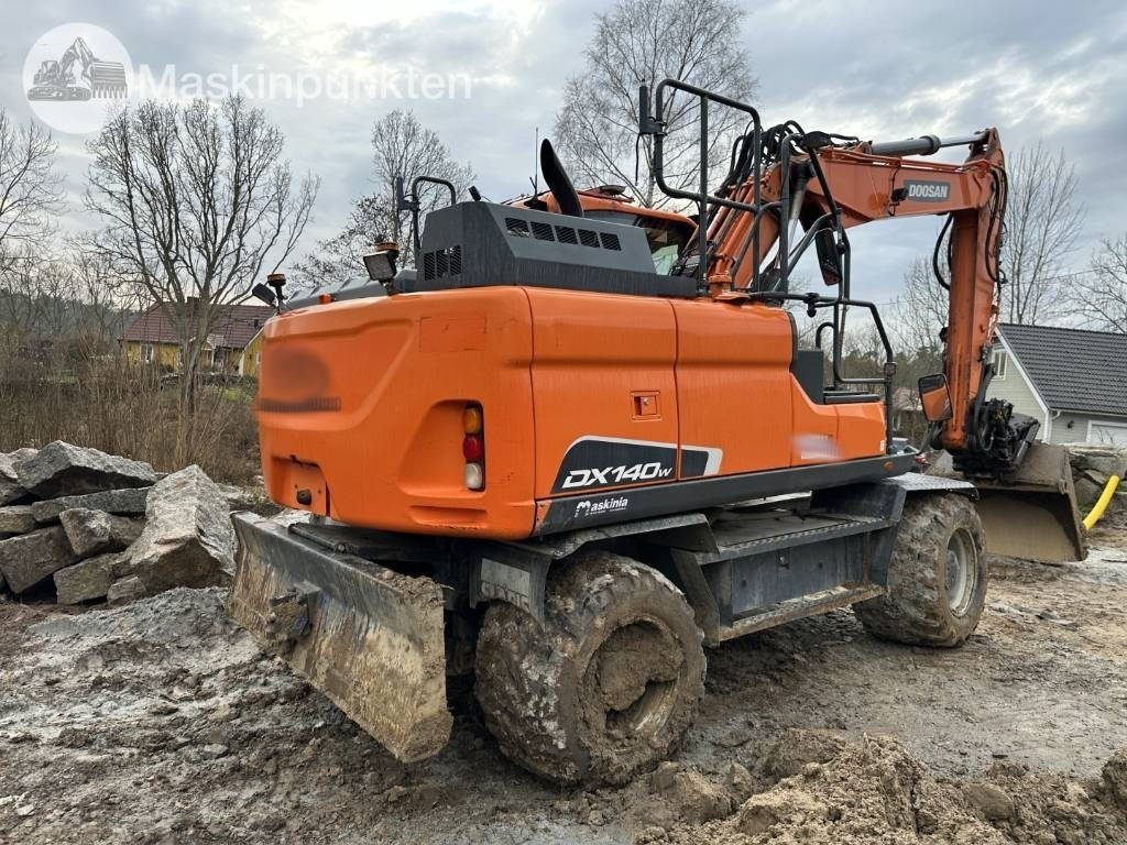 Doosan DX 140 W - Колёсный экскаватор: фото 5 Doosan DX 140 W - Колёсный экскаватор: фото 5
