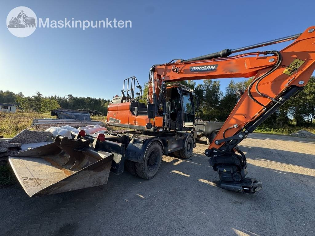Doosan DX 170 W-5 + Tippvagn + Redskap - Колёсный экскаватор: фото 1 Doosan DX 170 W-5 + Tippvagn + Redskap - Колёсный экскаватор: фото 1