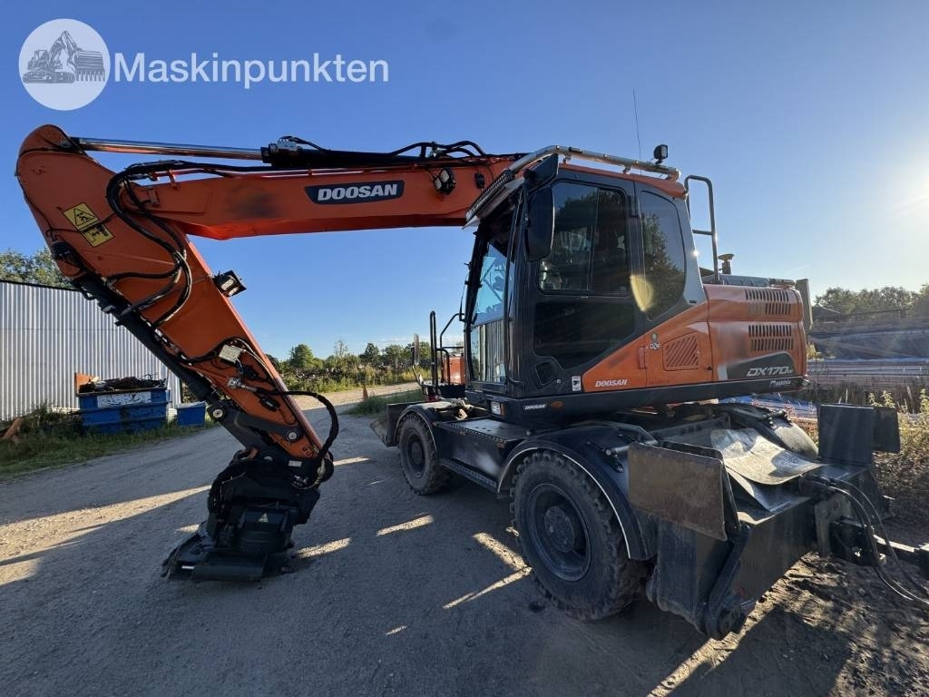 Doosan DX 170 W-5 + Tippvagn + Redskap - Колёсный экскаватор: фото 2 Doosan DX 170 W-5 + Tippvagn + Redskap - Колёсный экскаватор: фото 2